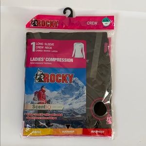 Long sleeve crew neck compression top size XL